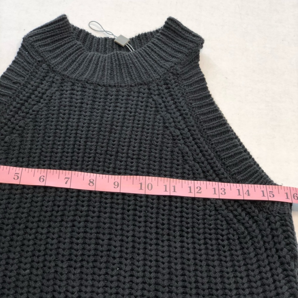 Like Mynded Mock Neck Sleeveless Sweater Tank - Picture 8 of 9